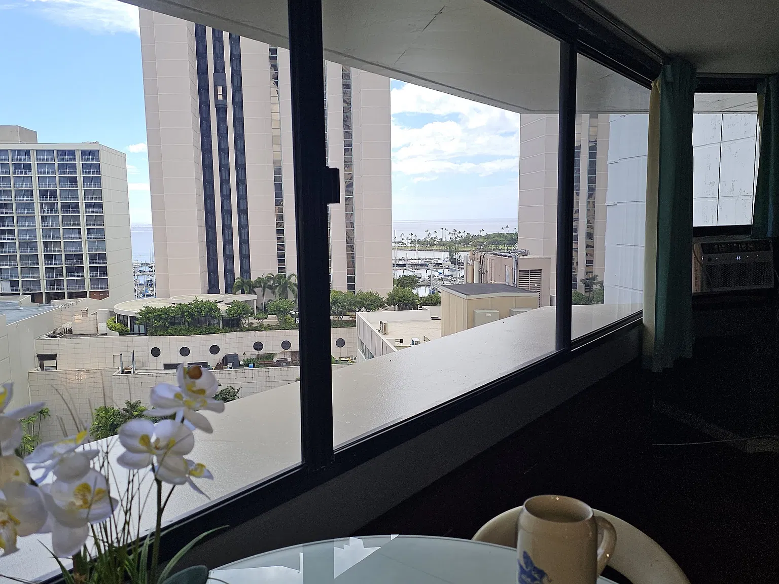 Studio, 386 sqft, $2,190 — Photo 2