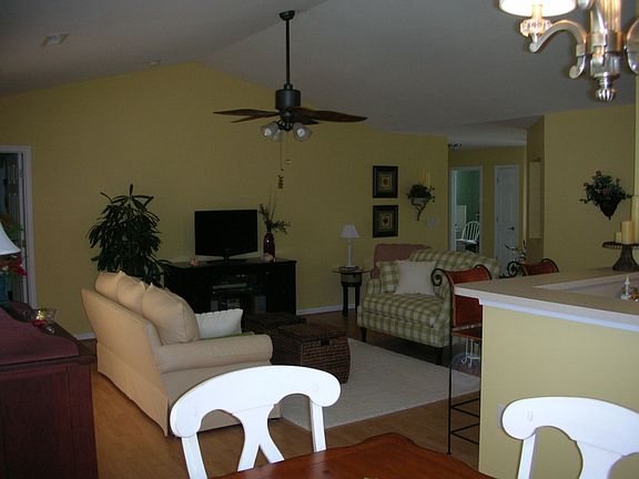 4th image of 1025 Pecangrove Blvd