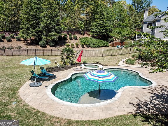 3rd image of 310 Flatstone Way