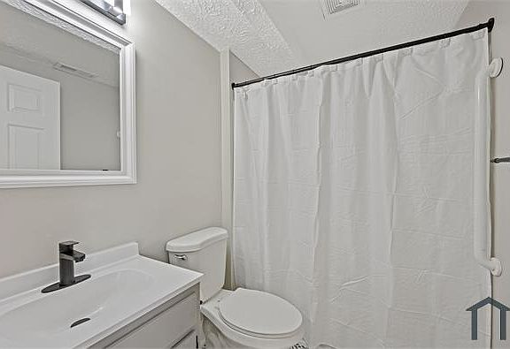 5th image of 629 Van Roberts Pl #2