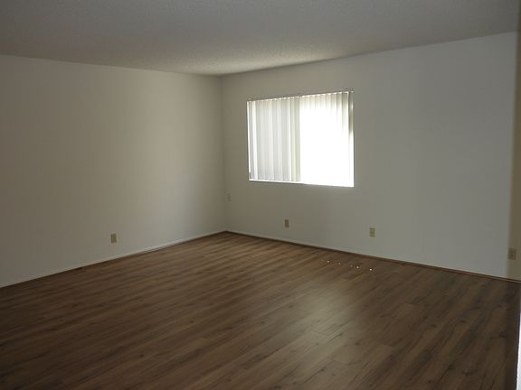 5th image of 616 N Kenwood St APT 8