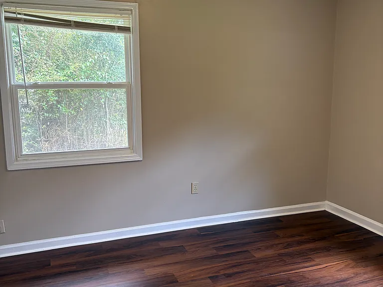 108 Woodglen Ct — Photo 16