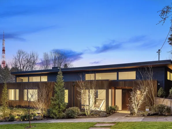 4255 SW Bertha Ave, Portland, OR 97239