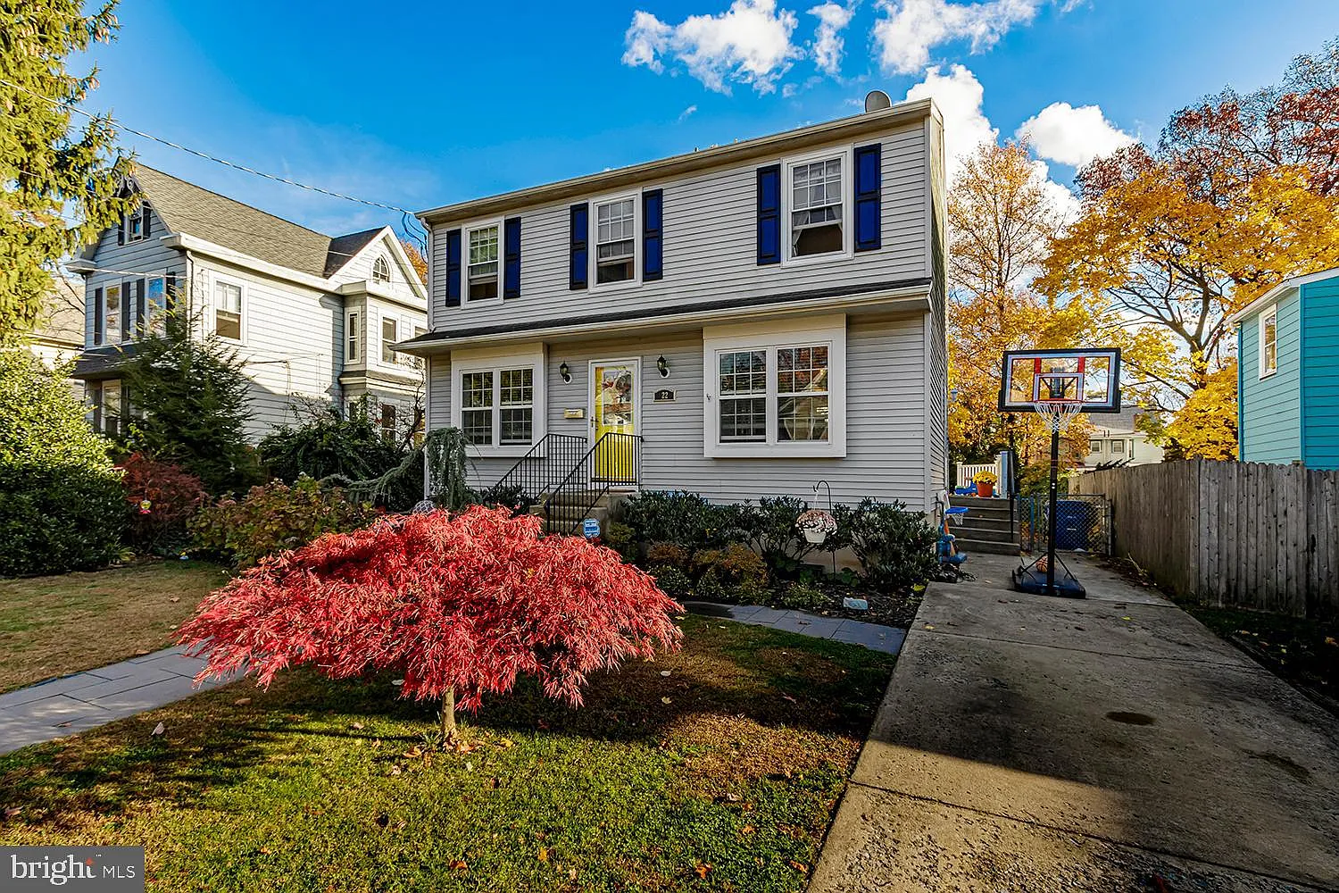 22 E Charles St photo 1