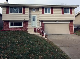 5818 S 135th Ave, Omaha, NE 68137