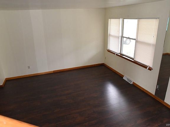 3rd image of 583 Masten Ave