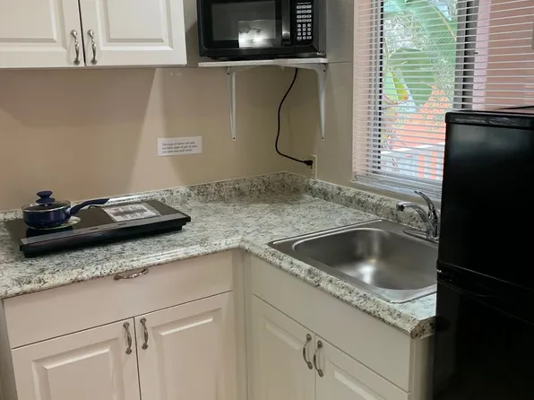 2777 N Poinciana Blvd, Kissimmee, FL