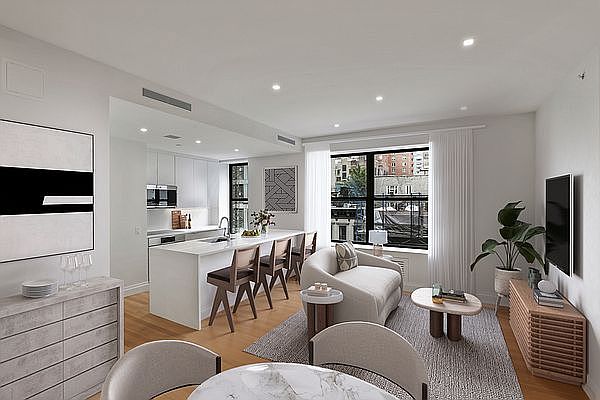 1st image of 1104 Lexington Ave #5D1