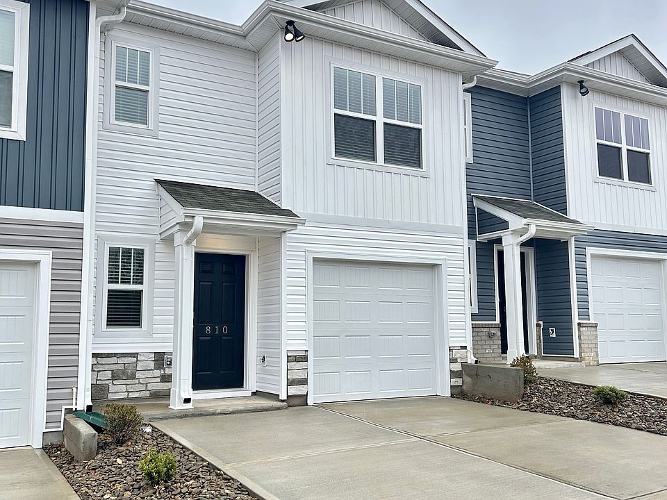 1st image of 810 Embark Cir #1