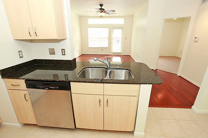 2209 Hancock Dr Austin TX Zillow