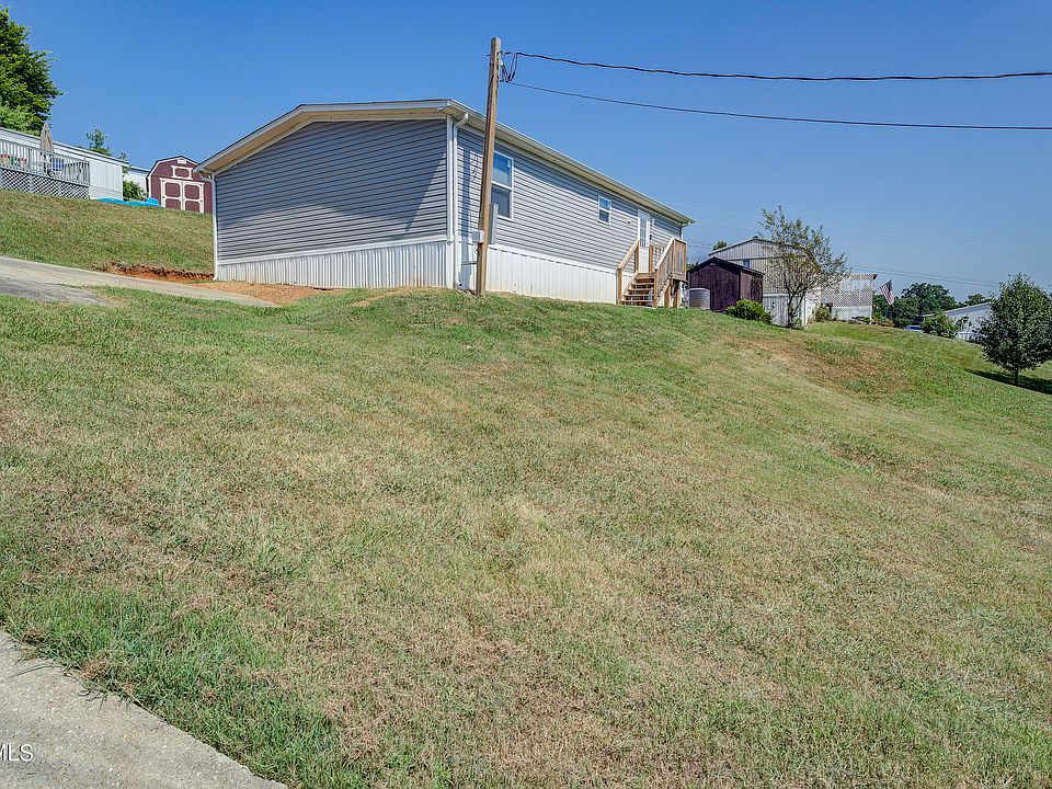 1st image of 710 Chariot Ct
