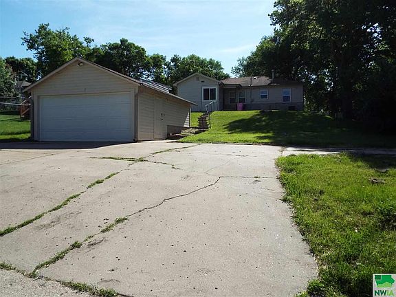 5th image of 3409 Pierce St