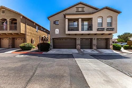 2250 E Deer Valley Rd Photo 1