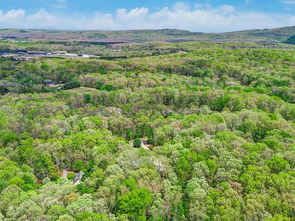 34th image of 426 Allen Dr
