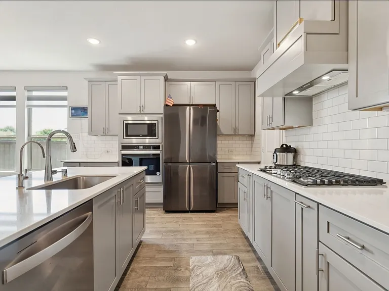 3640 Lillian Ct — Photo 26