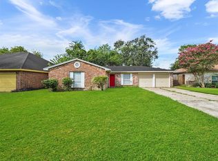 16710 Barcelona Dr, Friendswood, TX 77546