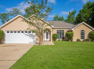 3221 Beach View Dr, Ocean Springs, MS 39564