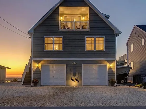 32 Walkill Rd, Little Egg Harbor, NJ 08087