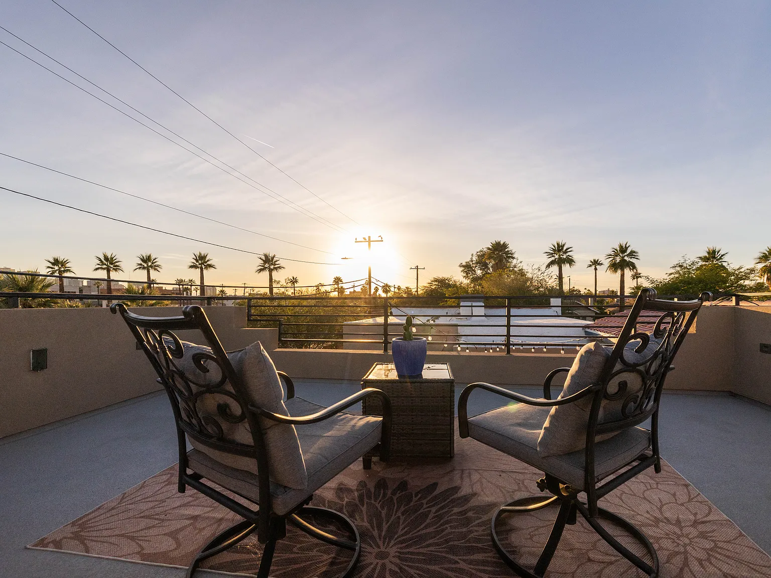 1 bed, 1200 sqft, $2,200 — Photo 1