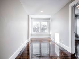 59 Strathmore Rd