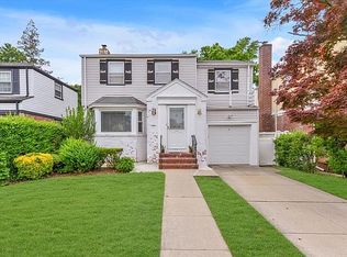 80-70 209th St, Queens Village, NY 11427