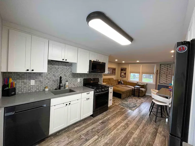 27-29 Neillian Way — Photo 6