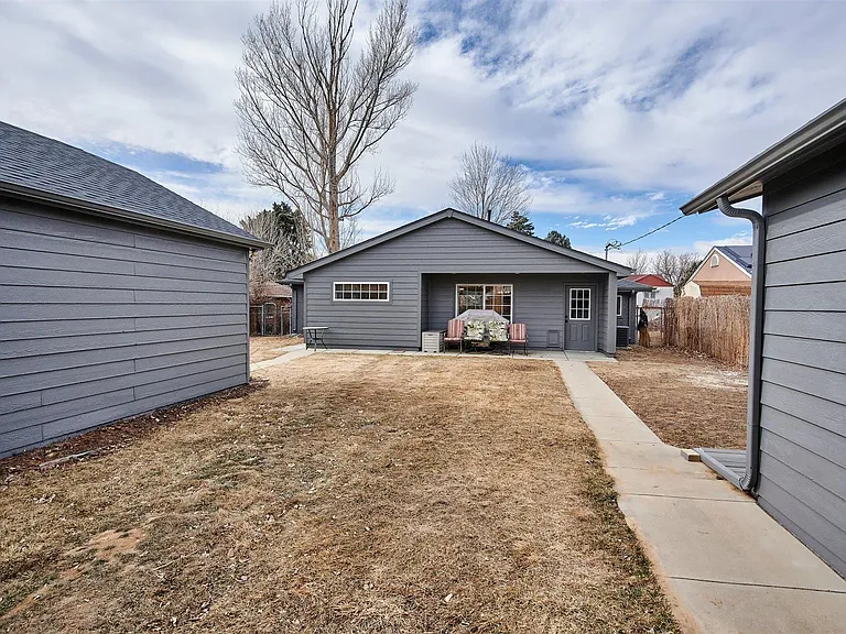 2610 N Cook St — Photo 29