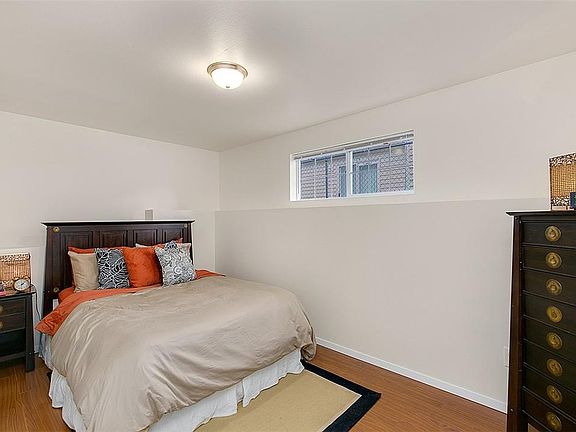 4th image of 10341 Stone Ave N #1B1B