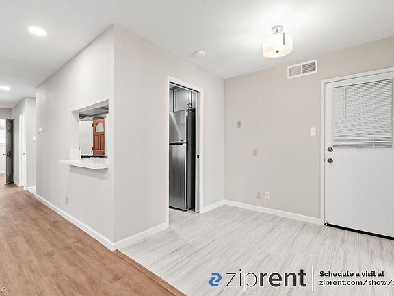 5th image of 146 Pecks Ln