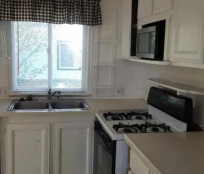 1200 W Dimond Blvd #405 — Photo 7