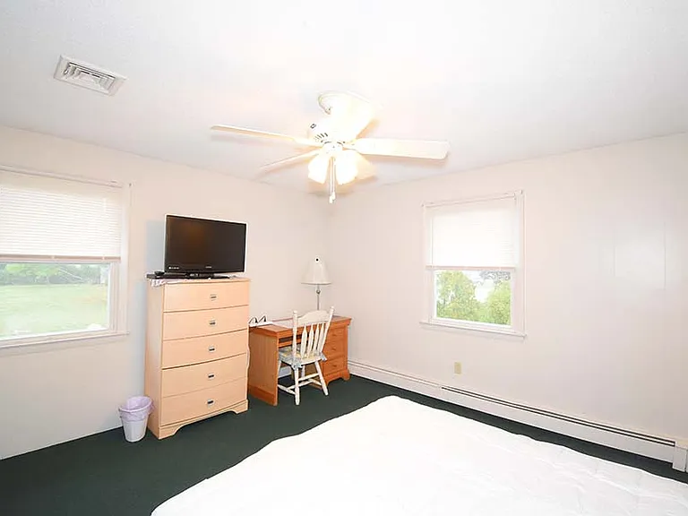 45 Sylvan Rd — Photo 22