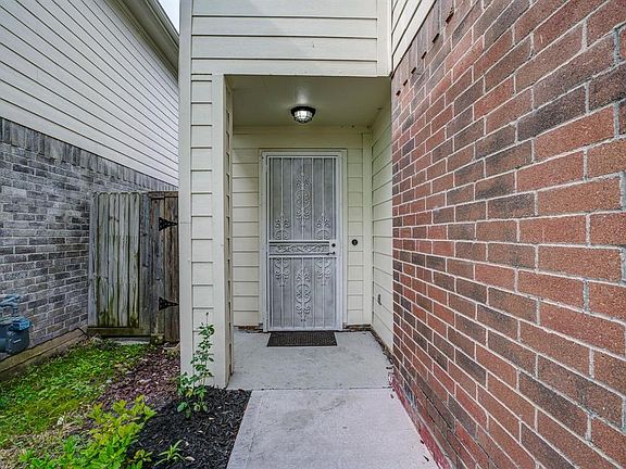2nd image of 6406 Garden Trail Ct