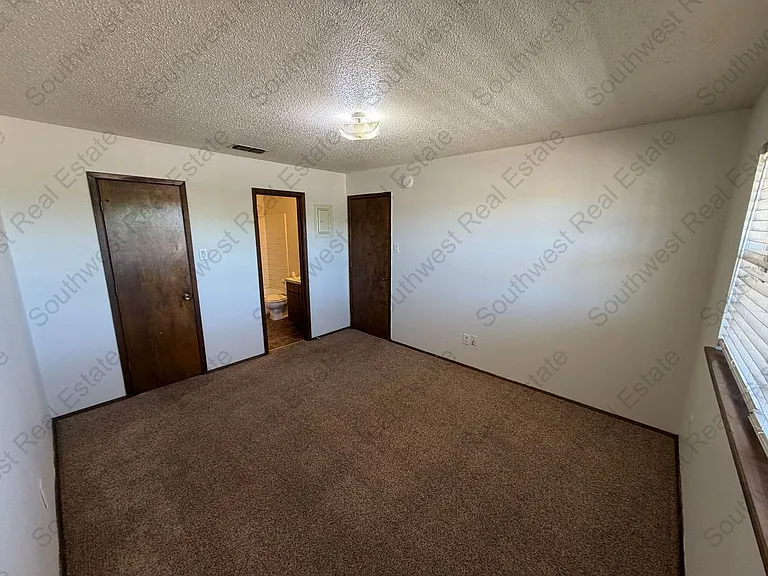 2101 Fred Daugherty — Photo 6