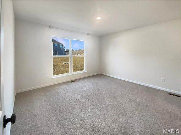 4th image of 3209 White Pine Dr