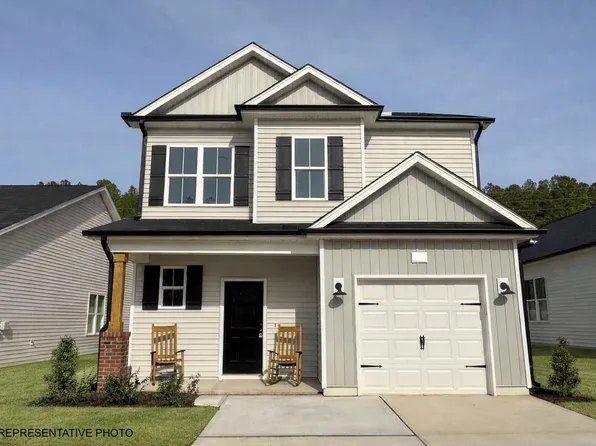 61 W Coulter Ct, Selma, NC 27576