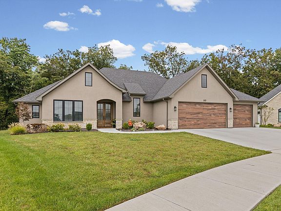 3rd image of 105 Walton Heath Ct