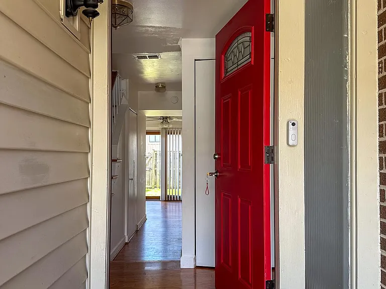 13327 Schwenger Pl — Photo 2