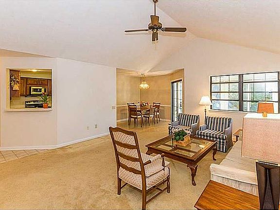 4th image of 7646 Wickfield Dr