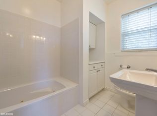 6335 N Bell Ave APT 3N, Chicago, IL 60659