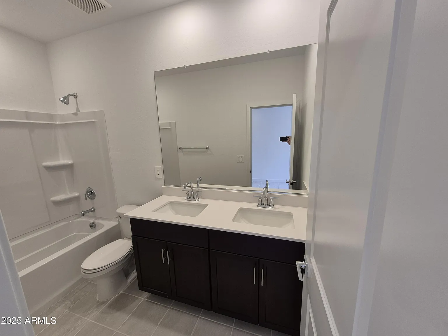 4 bed, 2.0 bath, 1832 sqft, $1,895 — Photo 3