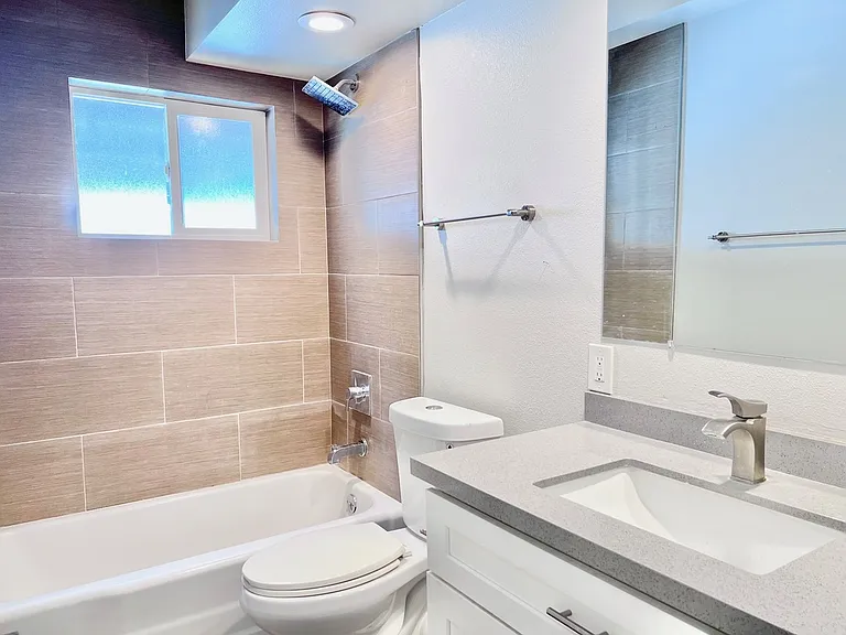 4232 N 32nd St #3 — Photo 29