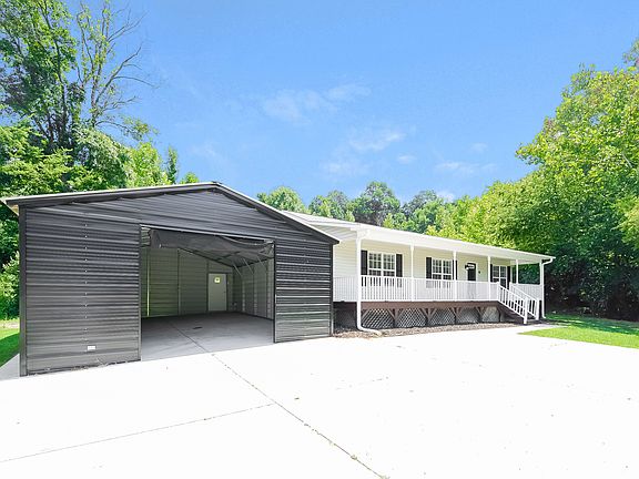 2nd image of 500 Three Oaks Dr