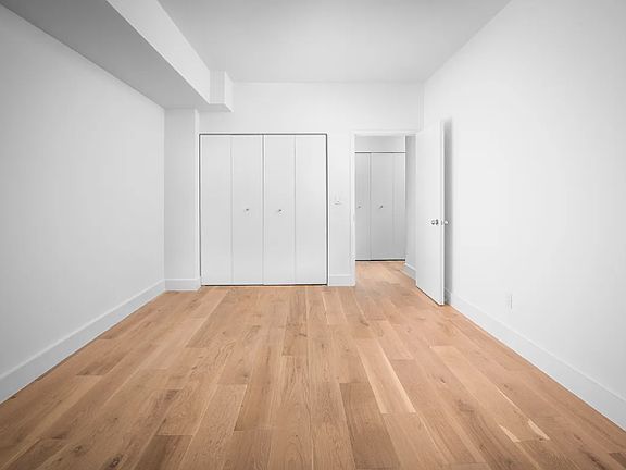4th image of 70 Battery Pl #412S
