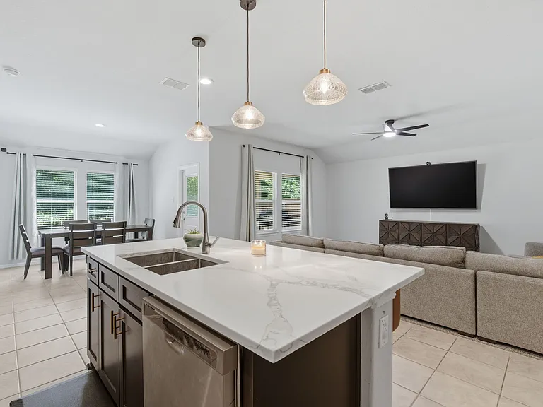 16308 Caledonia Ct — Photo 19
