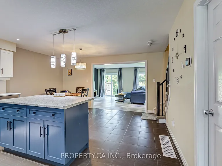 14 Amos Dr #2 — Photo 8