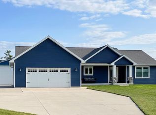 9989 Laduke Rd, Freeland, MI 48623