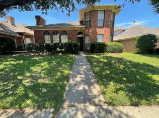 1439 Homestead Ln, Carrollton, TX 75007