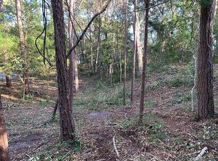106 Walnut Cir, Pine Knoll Shores, NC 28512