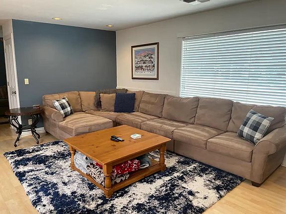 5th image of 3035 Highlands Dr