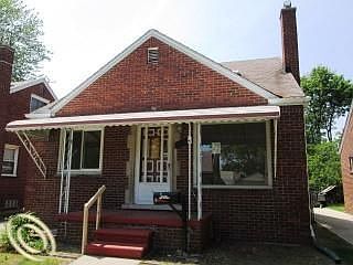 2nd image of 2424 Pingree Ave